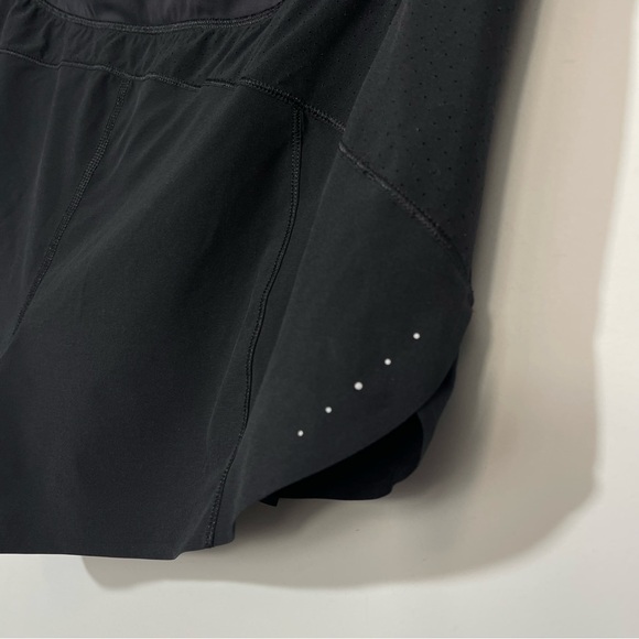 Athleta Run With It 3.5" Short in Black Lined XL Gym Train Activewear 530651 - Picture 8 of 13